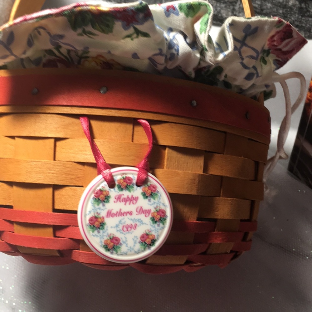 Longaberger basket and Cookbook - Picture 2 of 8